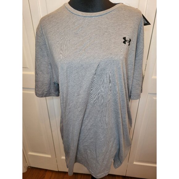 NWT  Gray Under Armour Loose Fit Tee M Activewear Streetwear Workout Gymwear - Picture 1 of 5